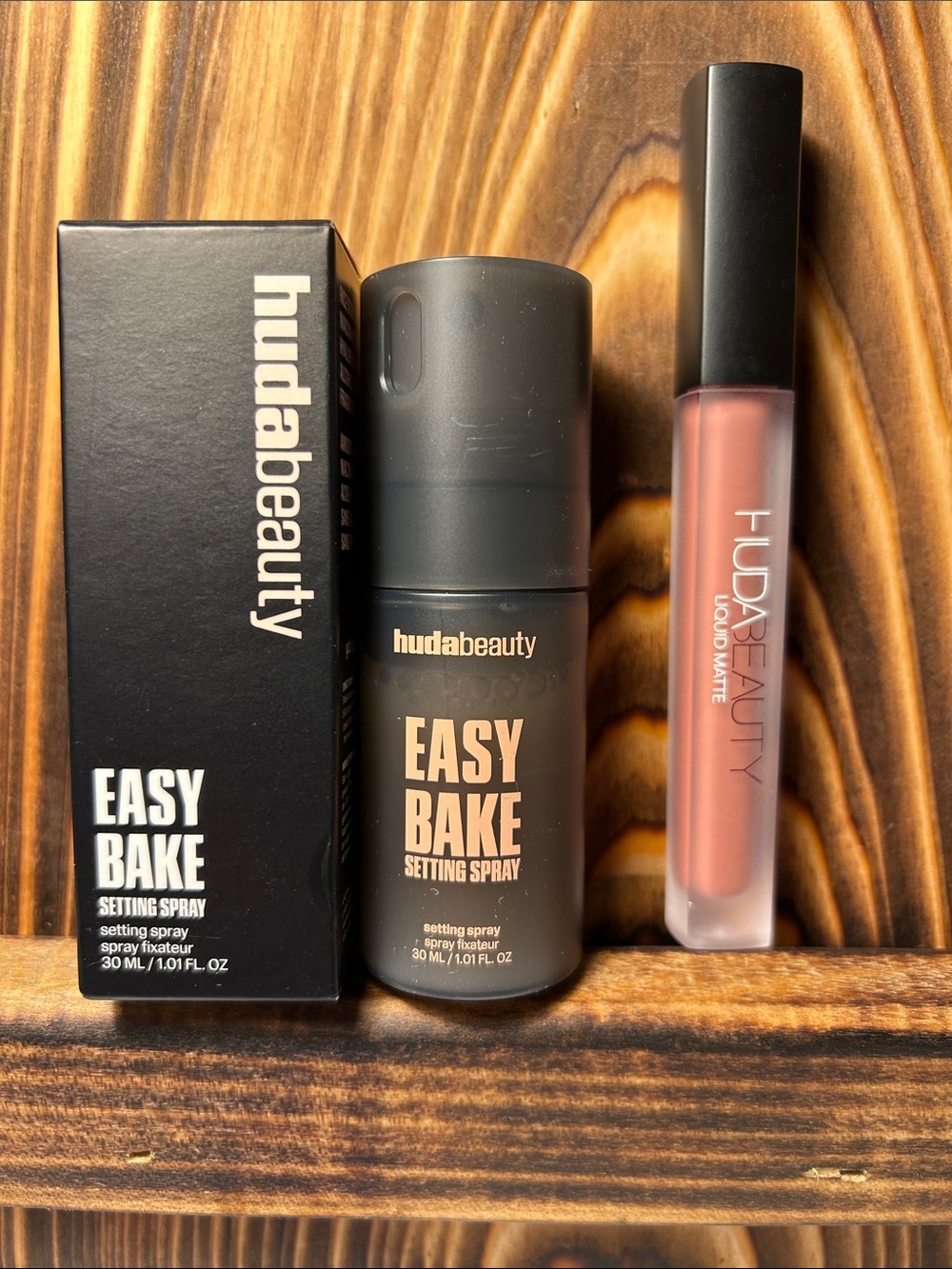HUDA BEAUTY Easy Bake Setting Spray & Liquid Matte Lipstick - Mauve Pink